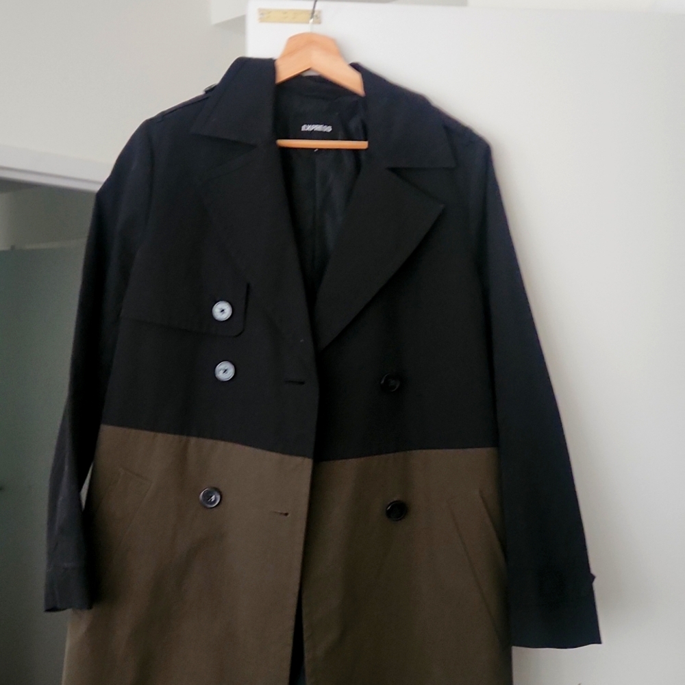 Trench coat